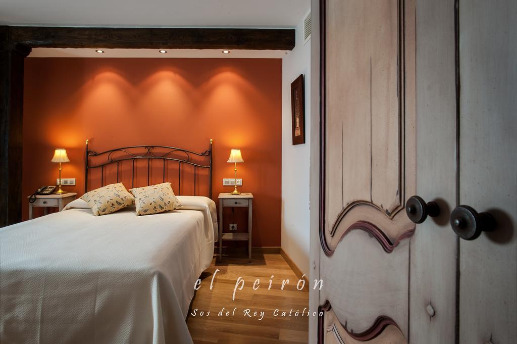 El Peiron Hotel Sos del Rey Catolico Luaran gambar
