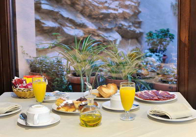 El Peiron Hotel Sos del Rey Catolico Luaran gambar